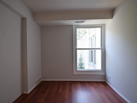 2nd image of 1655 Cedarwood Dr