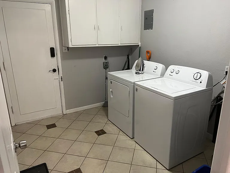 485 Zenobia St — Photo 14