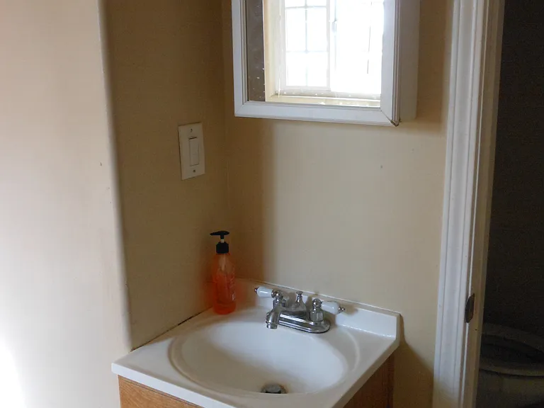 1153 W 37th Pl #3/4 — Photo 13