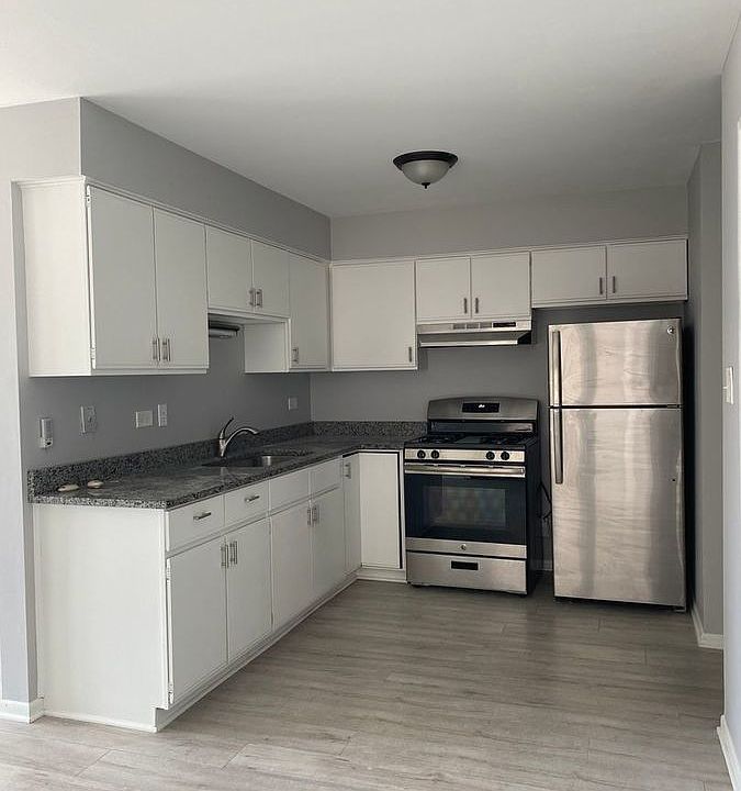 1st image of 9841 S Cicero Ave APT 3S