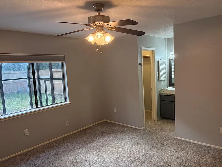 17 Capewood Ct — Photo 8