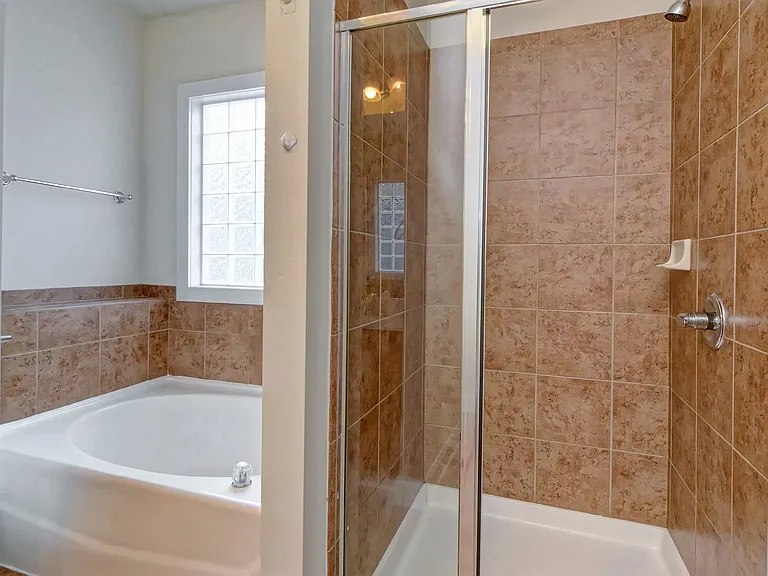 1912 Lela Ave — Photo 22