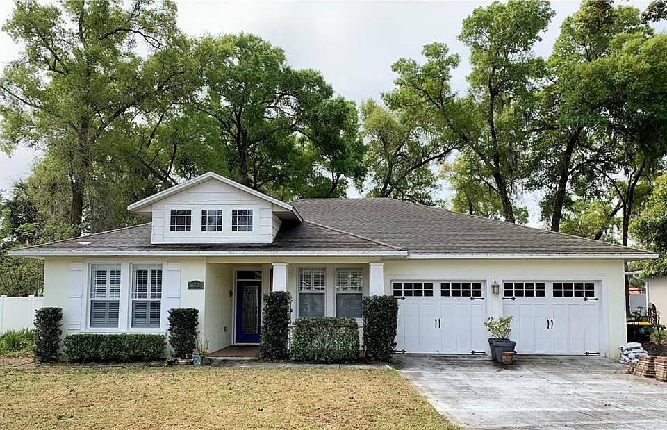 1st image of 642 Azalea Oaks Dr