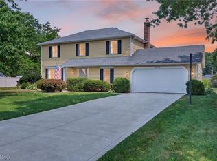 26950 Sentry Ln, Westlake, OH 44145