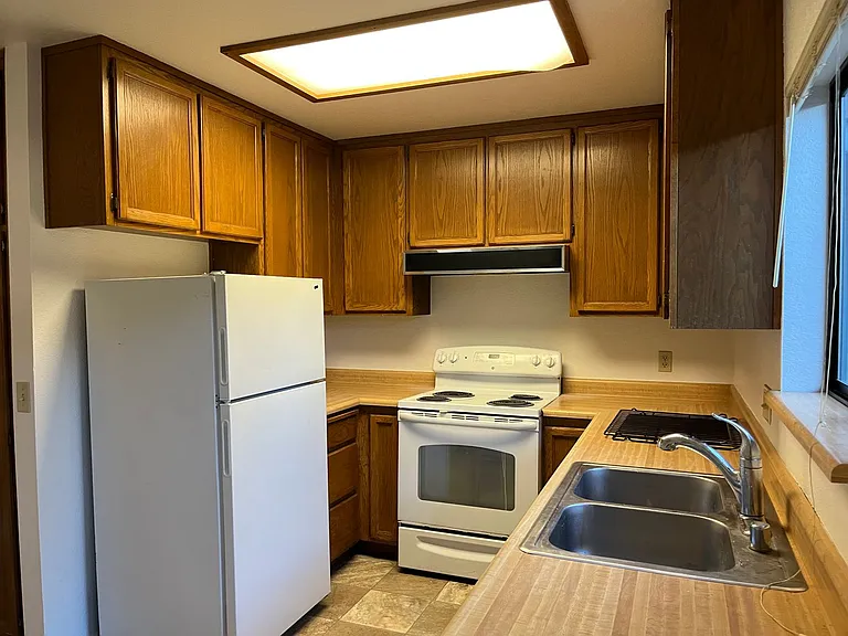 SouthMainStreet-4plex — Photo 8
