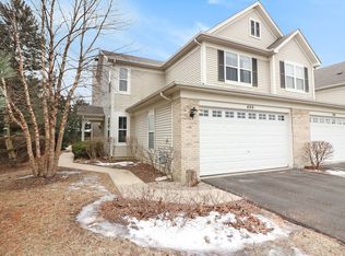 400 Chesapeake Ln, Oswego, IL 60543