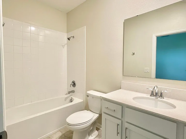 4424 Blackbird St — Photo 10
