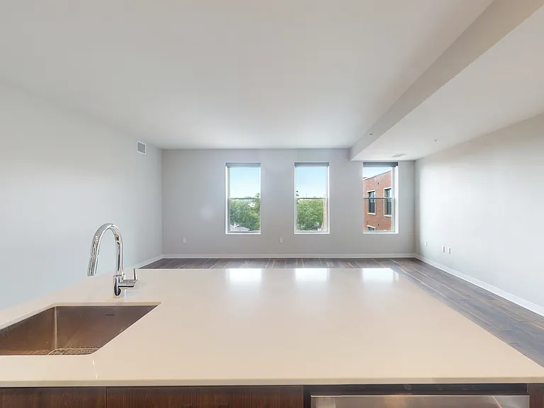520 E Armour — Photo 138