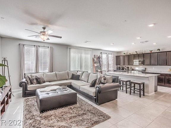 4th image of 4030 Blue Opal Way