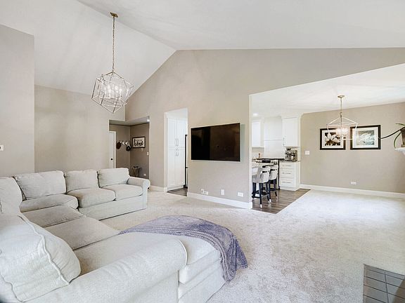 5th image of 1017 Auburn Ln #1017