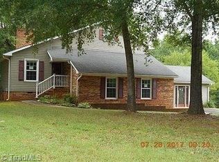 432 White Rd, King, NC 27021