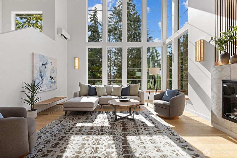 4th image of 9528 28th Avenue NW