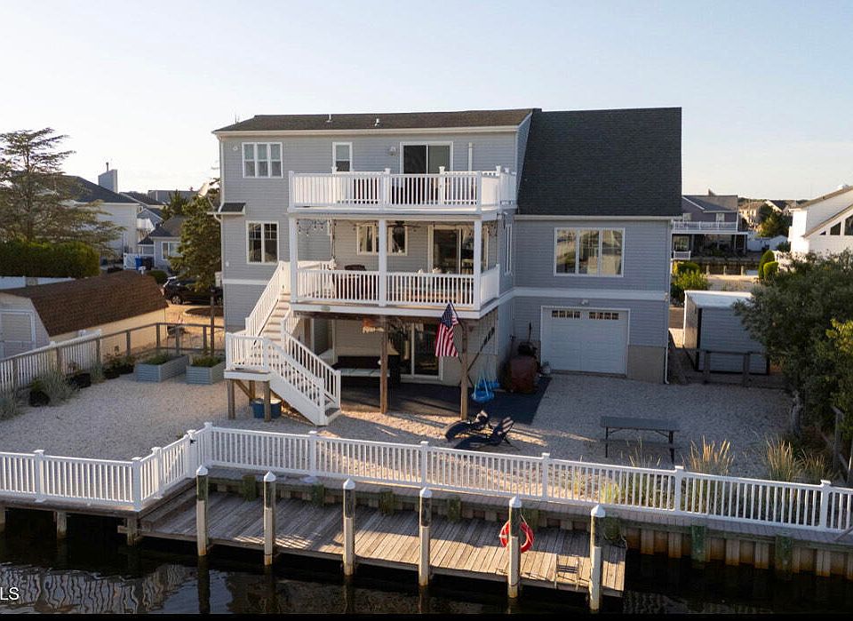 1st image of 189 Catherine Lane