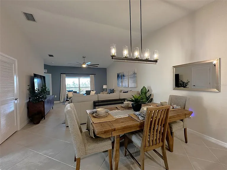 14241 Heritage Landing Blvd #1821 — Photo 5