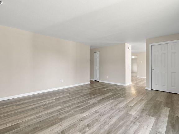 5th image of 5302 NE 48th Ave