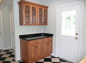 4th image of 37 Westbrook Dr