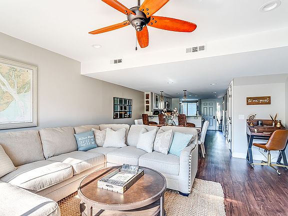3rd image of 113 Shipyard Dr APT 186