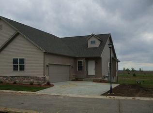 416 B Jenny, Heyworth, IL 61745