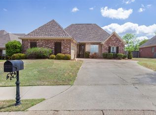 126 Bainbridge Xing, Canton, MS 39046