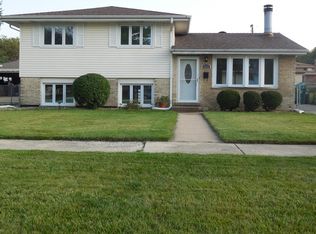 6605 106th Pl, Chicago Ridge, IL 60415