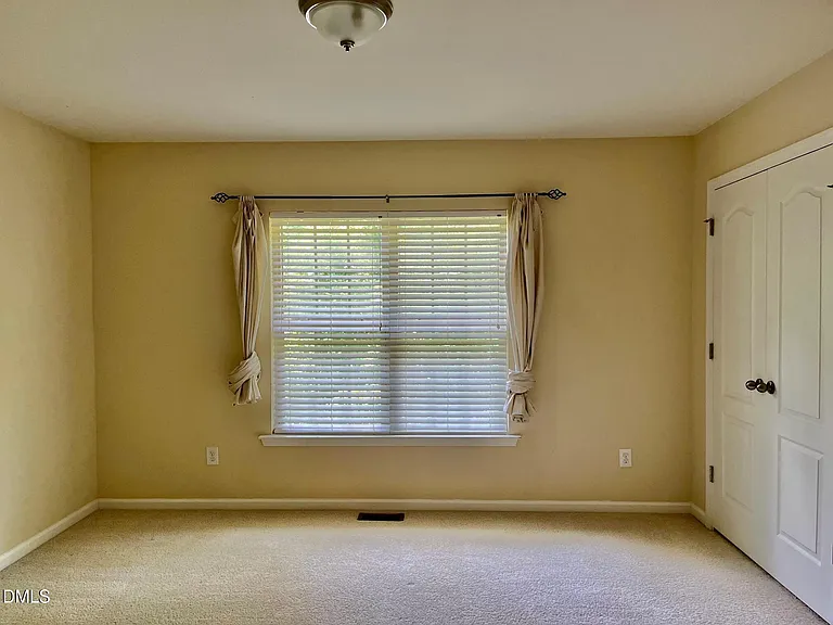 525 Sandy Whispers Pl — Photo 18