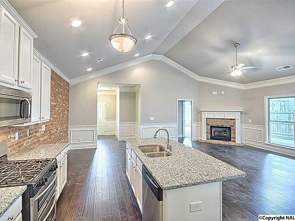 5th image of 7014 Derby Dr