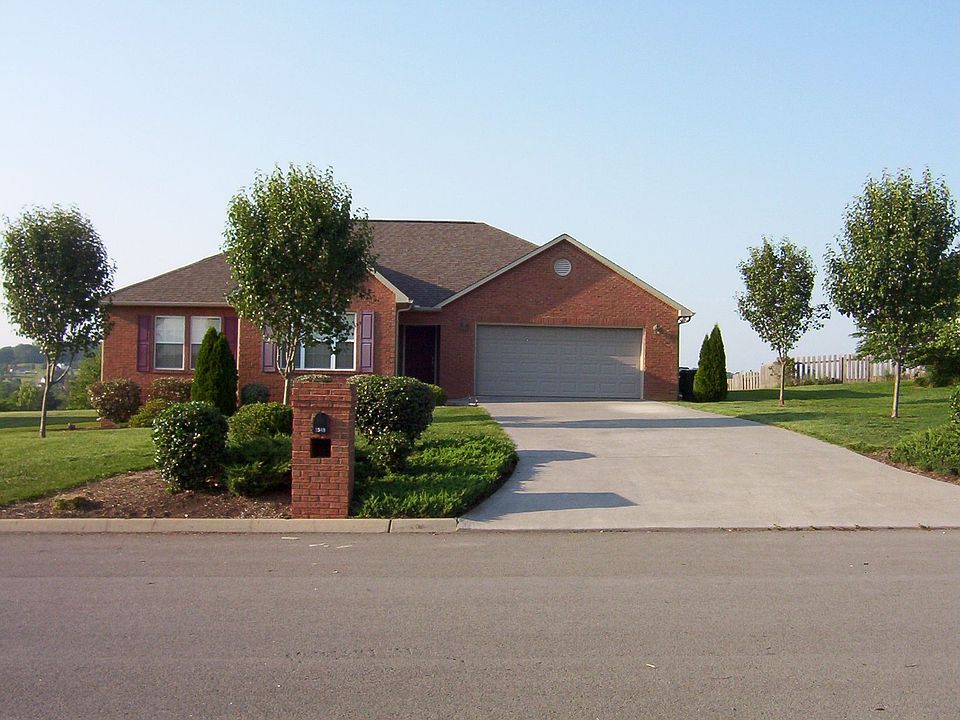 1549 Foxfire Circle - Seymour, TN 37865