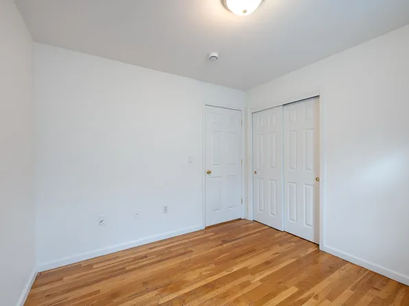 108 Claremont Avenue image 17 of 20