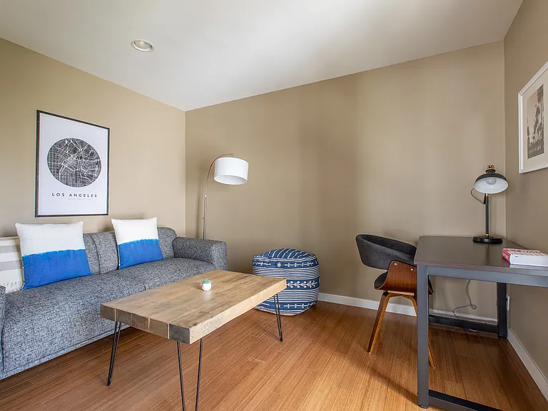 4407 Francis Ave — Photo 6