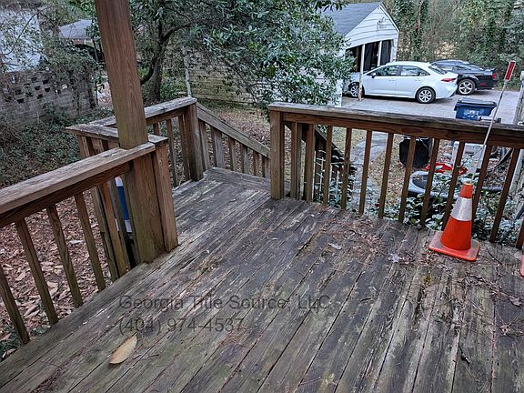 5th image of 211 Garden Ln #B