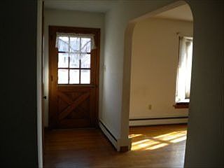 2nd image of 816 Park Hill Dr