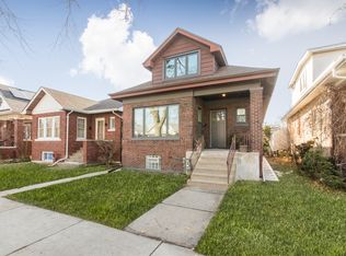 6055 W Dakin St, Chicago, IL 60634
