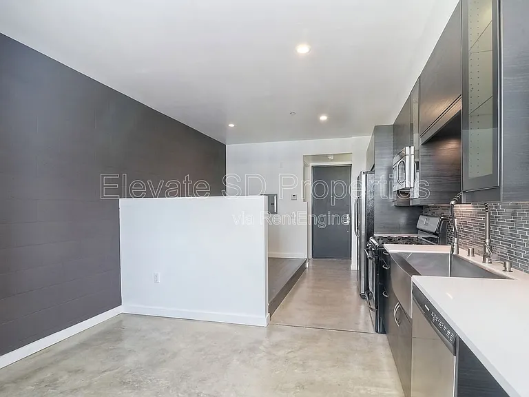 1965 Columbia St #6 — Photo 12