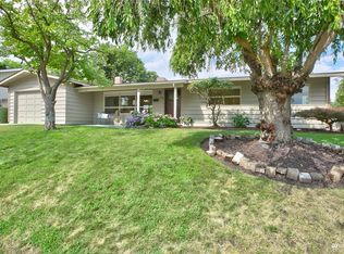 222 Cleman Ave, Yakima, WA 98902