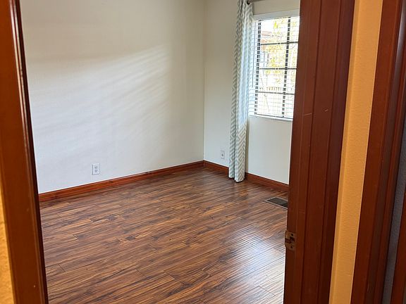 4th image of 8870 Villa La Jolla Dr Unit 306