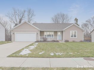 3265 Brianna St NW, Grand Rapids, MI 49534