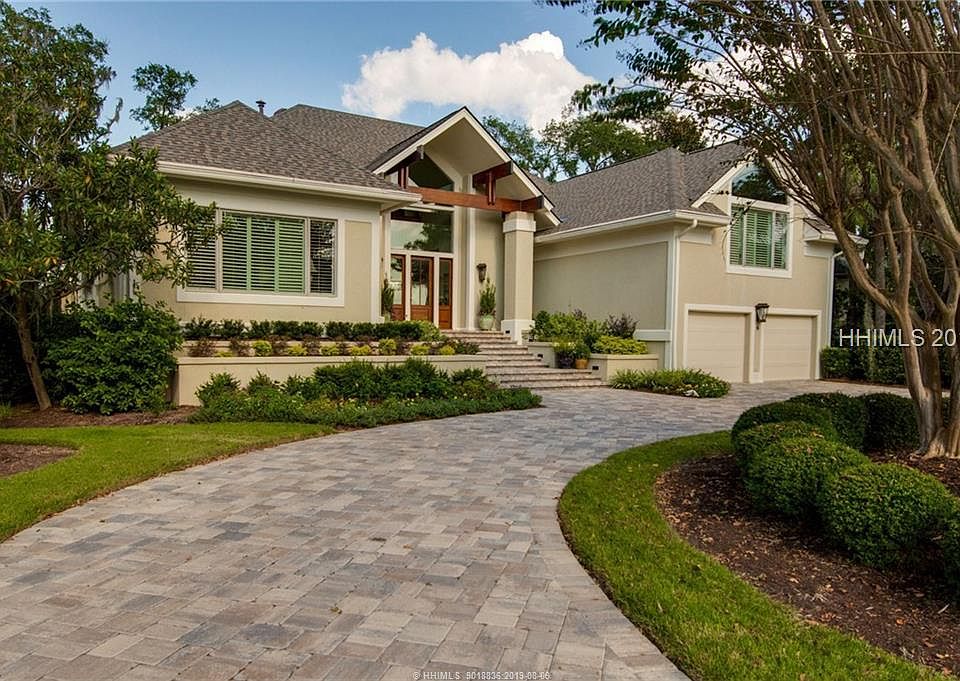 1st image of 15 Sams Pointe Ln