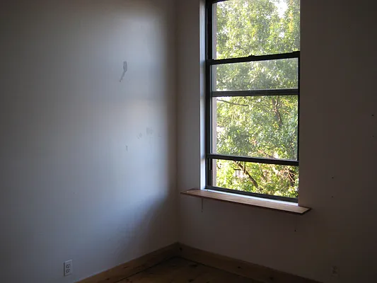 Rented by East Williamsburg Realty Inc | media 28