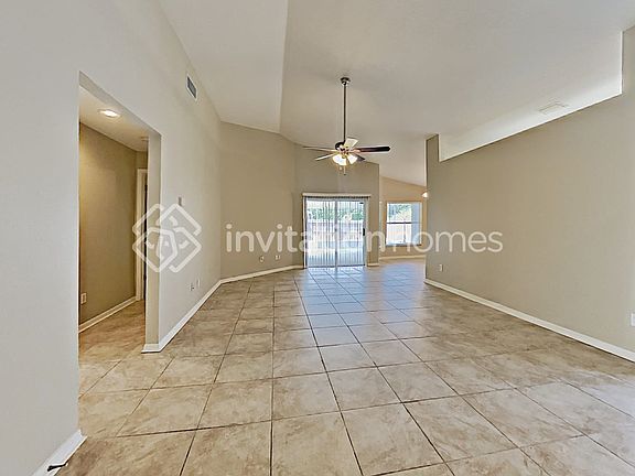 4th image of 27622 Sky Lake Cir