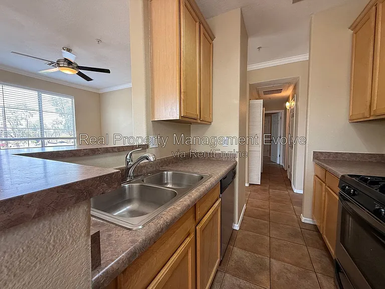 2992 N Miller Rd #217A — Photo 9
