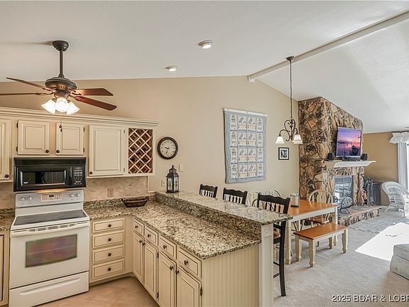 4th image of 611 Lazy Days Rd #D-12