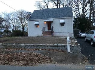 149 Sand Rd, Westwood, NJ 07675