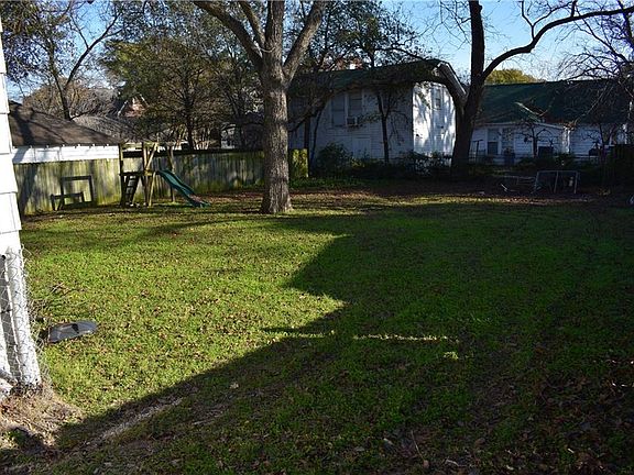3rd image of 1423 W 2nd Ave