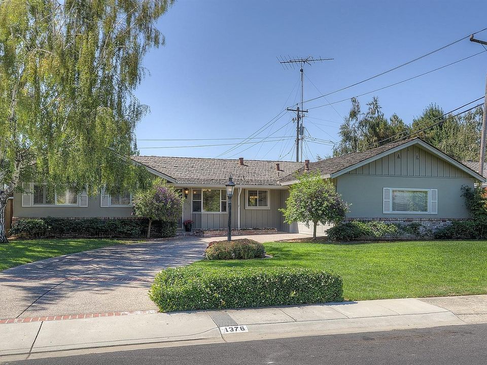 1st image of 1376 El Solyo Ave