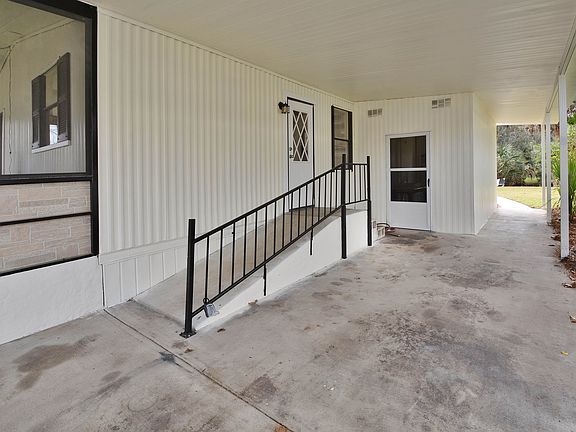 5th image of 18 White Feather Ln
