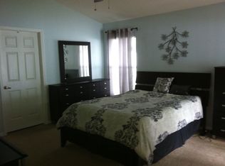 8044 Terrace Ridge Dr, Temple Terrace, FL 33637