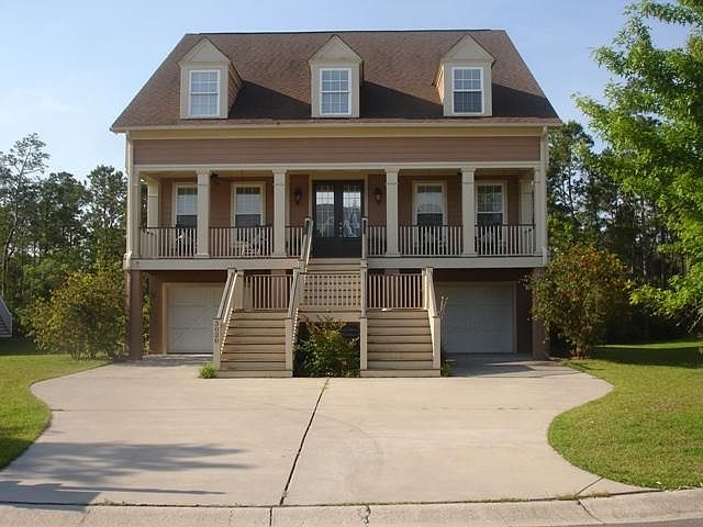 1st image of 3020 Riverwood Dr
