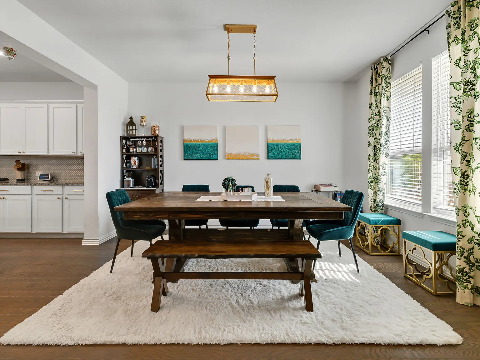 4 bed, 3.5 bath, 2399 sqft, $3,000 — Photo 3