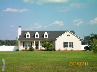 3426 Possum Creek Rd, Ray City, GA 31645