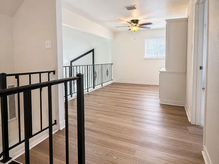 3 Kino Ct — Photo 8